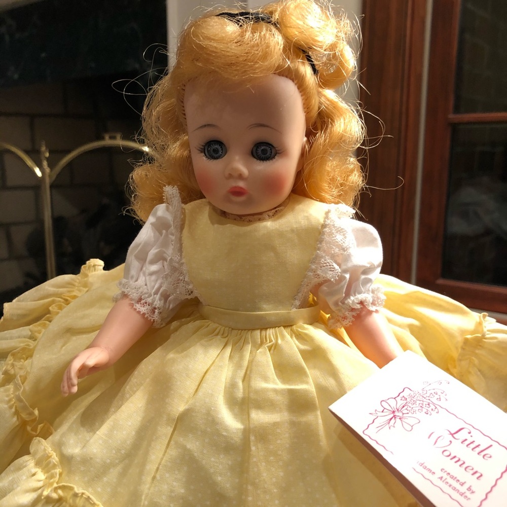 Madame Alexander large  Amy  Adorable collectibles
